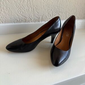 Caprice Black Leather Heels size 9